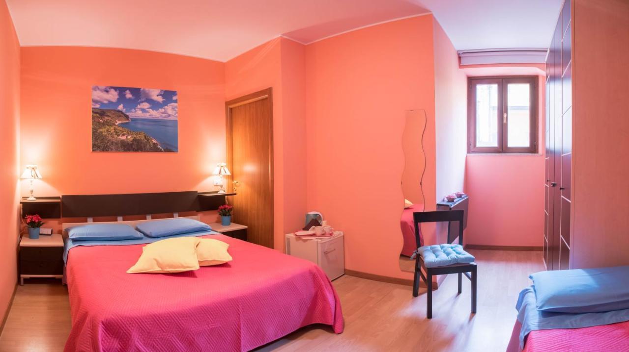 Juliette Rooms Iesi Dış mekan fotoğraf